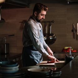 About us section highlighting Restaurant’s commitment to quality
